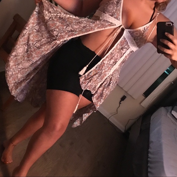 Bohemian style tie on wrap - Picture 6 of 6